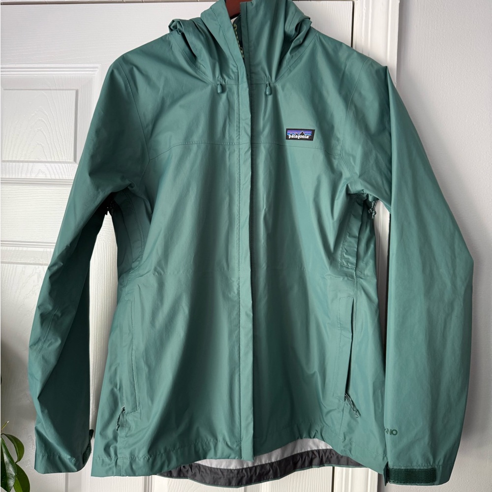 Patagonia Women's Hooded Rain Jacket - Medium